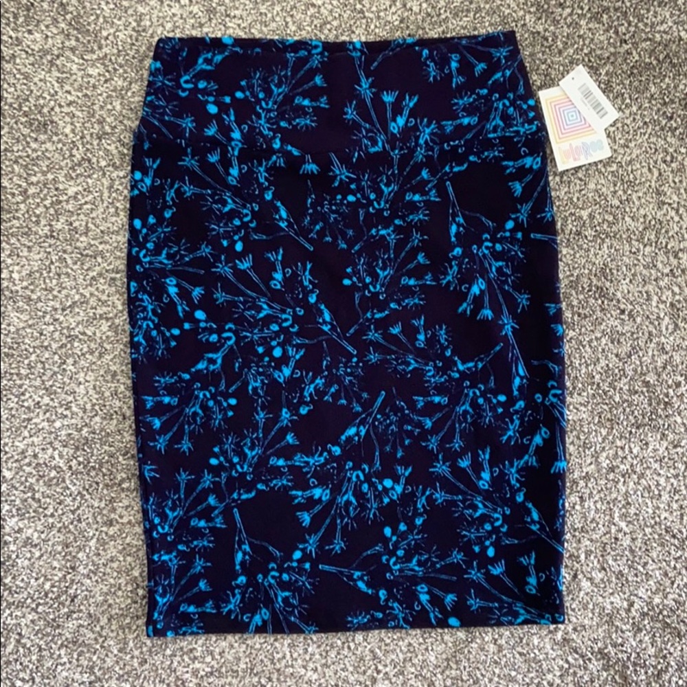 NWT Lularoe Navy Cassie Skirt